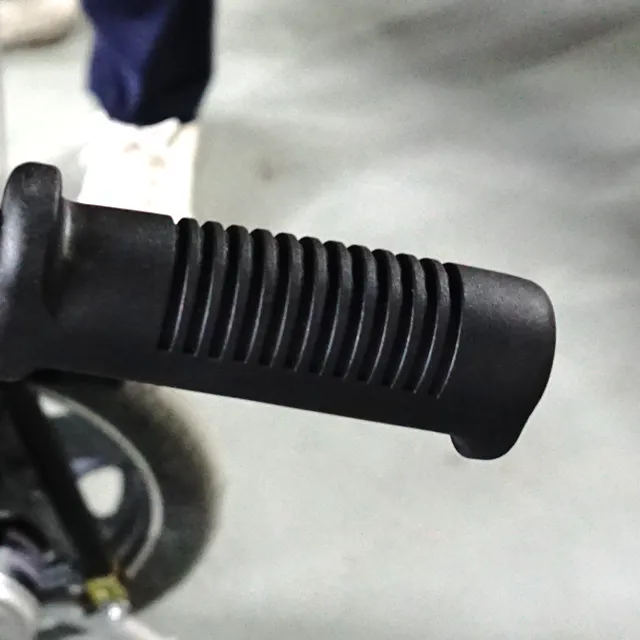 Carbon Steel Frame, Small Wheel, Front Shock Absorption, Spray Paint Model